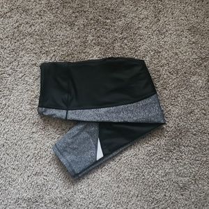 Victoria's Secret SPORT black leggings, M